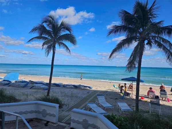 3850 Galt Ocean Dr #208 Fort Lauderdale, FL 33308