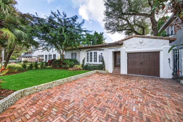 924 SE 6th Fort Lauderdale, FL 33301