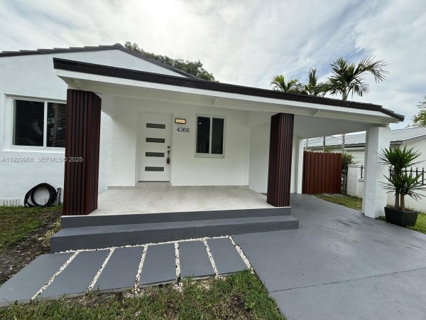 4366 SW 5th Ter Miami, FL 33134