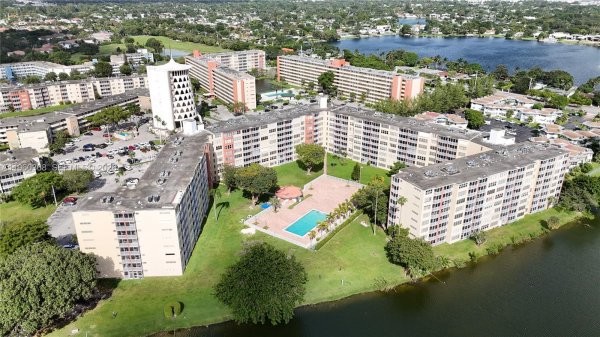 1750 NE 191st St #507-1 Miami, FL 33179