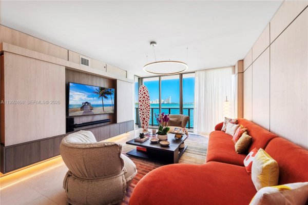 1135 103rd St #303 Bay Harbor Islands, FL 33154