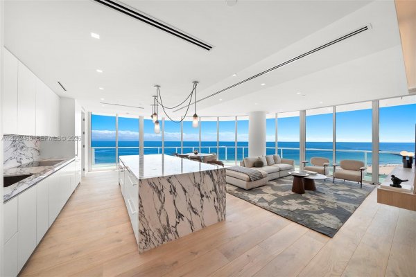 100 S Pointe Dr #1206 Miami Beach, FL 33139
