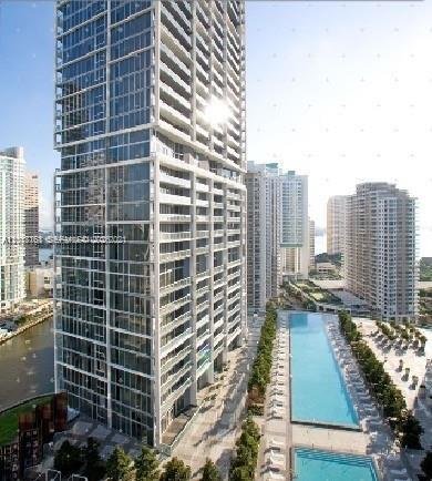 495 Brickell Ave #2902 Miami, FL 33131