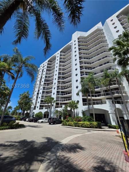 Undisclosed Address Aventura, FL 33180
