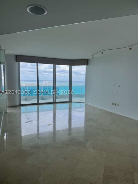5025 Collins Ave #1602 Miami Beach, FL 33140