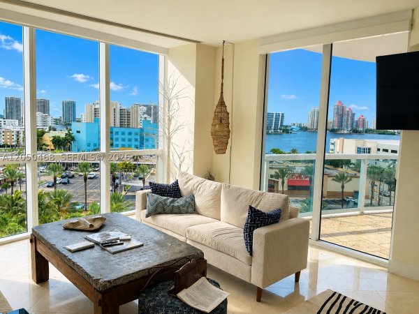 18201 Collins Ave #901A Sunny Isles Beach, FL 33160