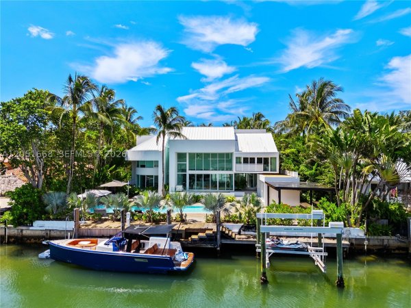 161 Cape Florida Dr Key Biscayne, FL 33149