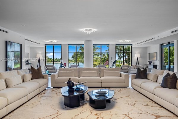 7025 Fisher Is Dr #7025 Miami Beach, FL 33109
