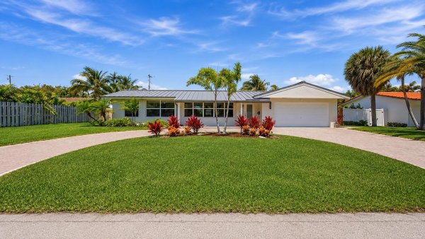 4111 NE 26th Lighthouse Point, FL 33064