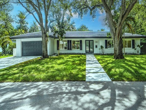 12305 SW 73rd Pinecrest, FL 33156