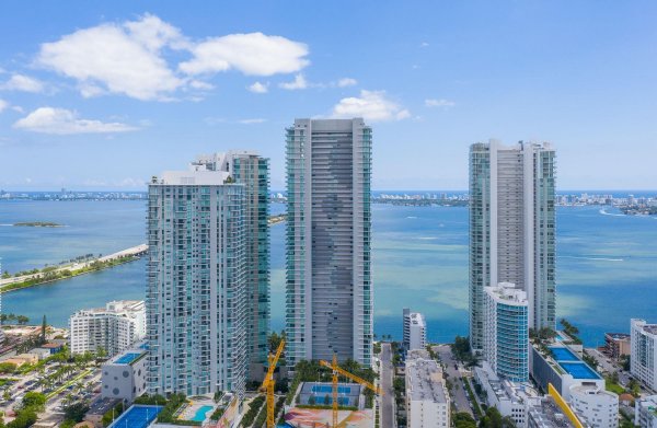 480 NE 31st St #3802 Miami, FL 33137