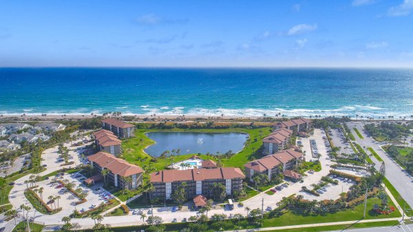 301 S Seas #305 Jupiter, FL 33477