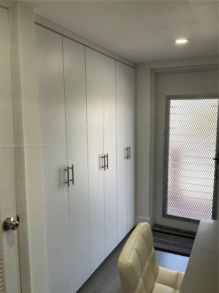 9010 Sunrise Lks Blvd #304 Sunrise, FL 33322