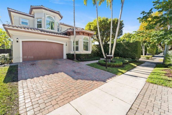 1490 Cleveland Rd Miami Beach, FL 33141