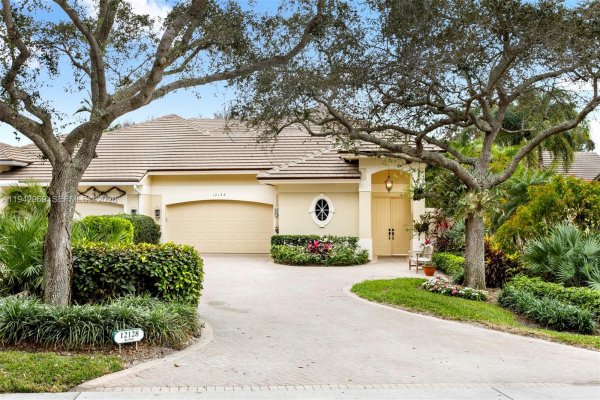 12128 SE Birkdale Run Tequesta, FL 33469