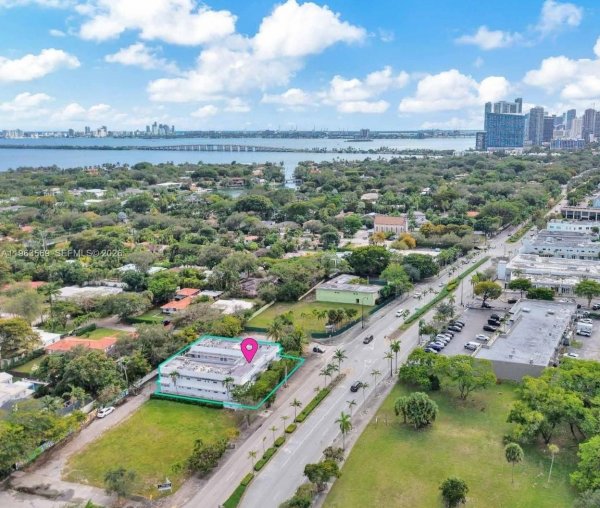 5201 Biscayne Blvd Miami, FL 33137