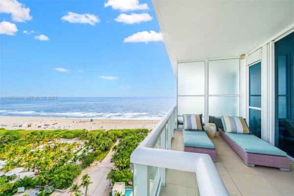 50 S Pointe Dr #1807 Miami Beach, FL 33139