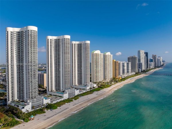 16001 Collins Ave #3007 Sunny Isles Beach, FL 33160
