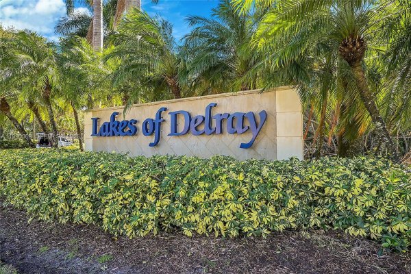 15342 Lakes Of Delray Blvd #94 Delray Beach, FL 33484