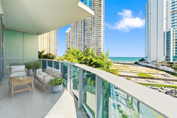 17550 Collins #501 Sunny Isles Beach, FL 33160