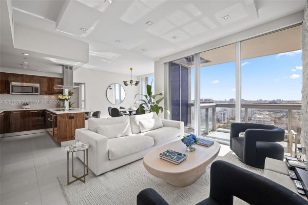 6899 Collins Ave #1610 Miami Beach, FL 33141