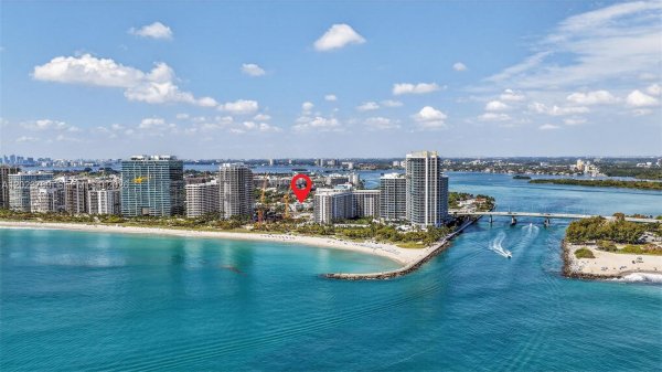 10240 Collins Ave #207 Bal Harbour, FL 33154