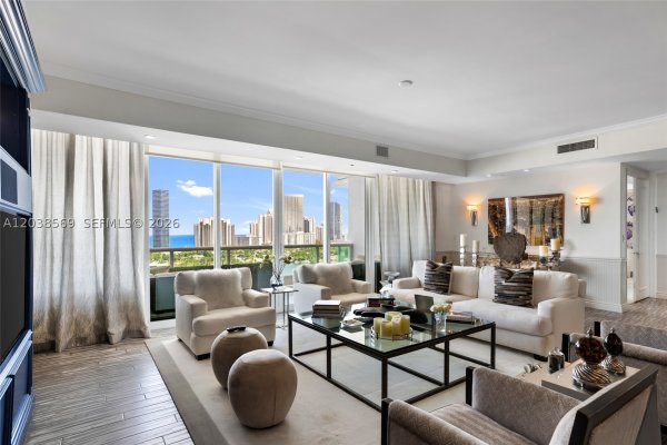 20155 NE 38th Ct #1802 Aventura, FL 33180