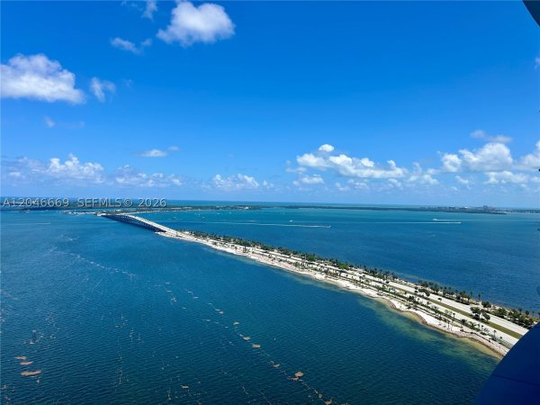 175 SE 25th Rd #2804 Miami, FL 33129
