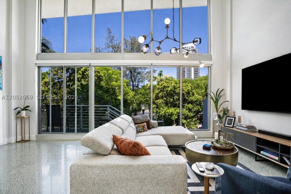 245 Michigan Ave #LG-5 Miami Beach, FL 33139