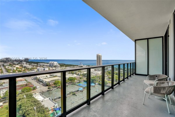 580 72nd St #1809 Miami Beach, FL 33141