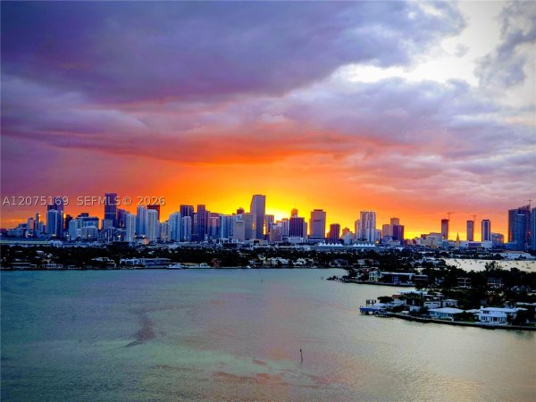 9 Island Ave #1806 Miami Beach, FL 33139
