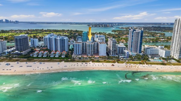 6039 Collins #609 Miami Beach, FL 33140