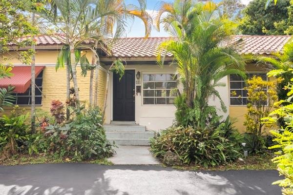 54 NE 103rd St Miami Shores, FL 33138