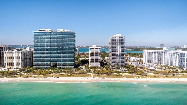 10205 Collins Ave #201 Bal Harbour, FL 33154