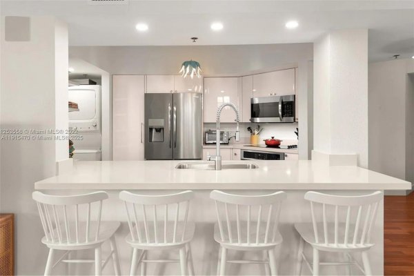 125 Jefferson Ave #121 Miami Beach, FL 33139