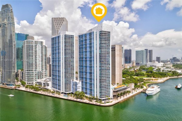 335 S Biscayne Blvd #1209 Miami, FL 33131