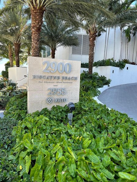 2900 NE 7th Ave #2708 Miami, FL 33137