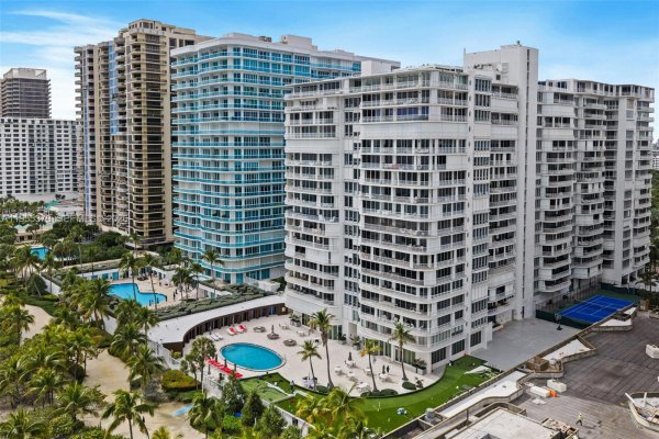 10155 Collins Ave #909 Bal Harbour, FL 33154