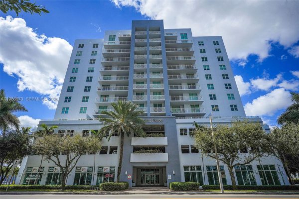 60 NW 37th Ave #1004 Miami, FL 33125