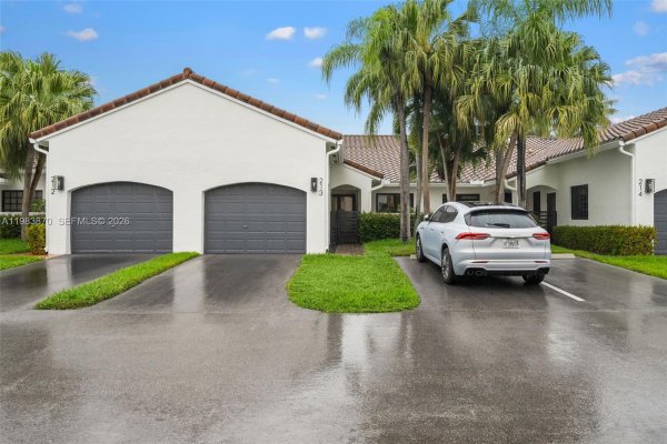 21244 Harbor Way #213-21 Aventura, FL 33180
