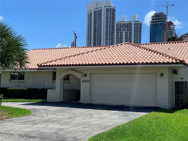 220 187th St Sunny Isles Beach, FL 33160