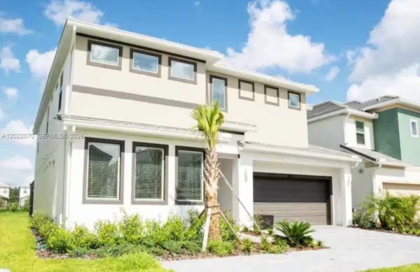 2484 Shanti Dr Kissimmee, FL 34746