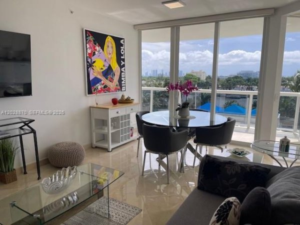 4779 Collins Ave #706 Miami Beach, FL 33140