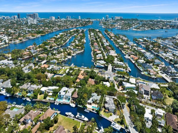 1401 SE 9th Fort Lauderdale, FL 33316
