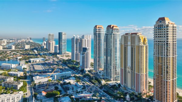 17901 Collins #1102 Sunny Isles Beach, FL 33160