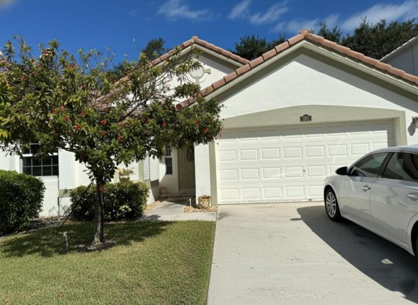 137 Egret Jupiter, FL 33458