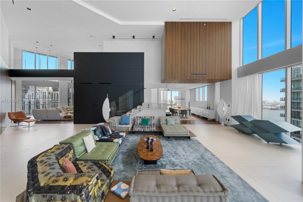1300 Brickell Bay Dr #4401 Miami, FL 33131 1300 Brickell Bay Dr #4401 Miami, FL 33131