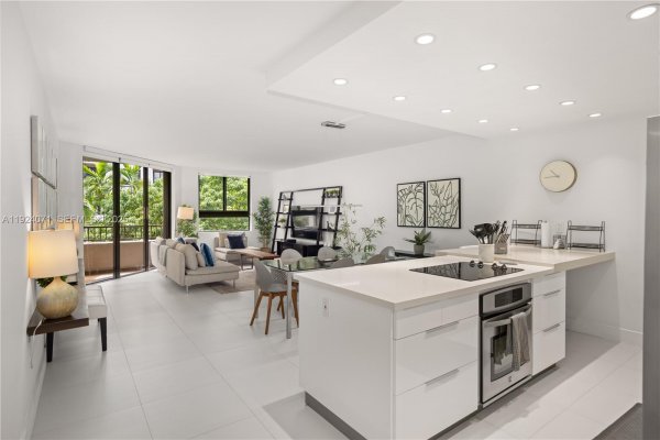 101 Crandon Blvd #379 Key Biscayne, FL 33149