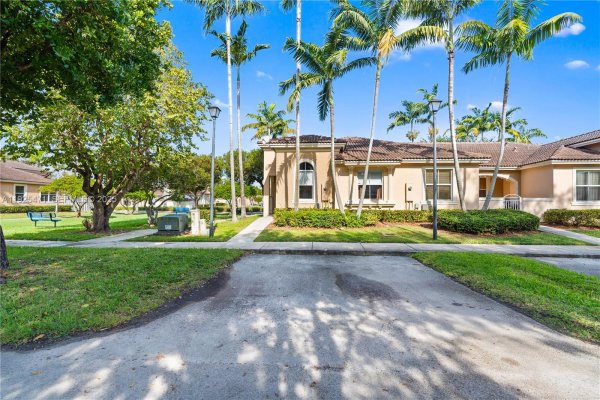 10997 SW 238th Ter Homestead, FL 33032