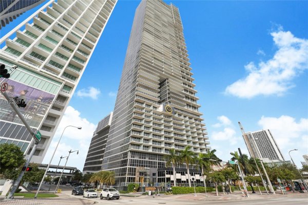 1100 Biscayne Blvd #3103 Miami, FL 33132